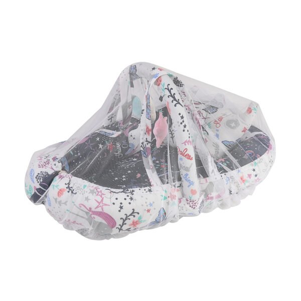 Baby Nest Bed for Newborns Portable Baby Lounger and Sleep Pod Navy White Mix and Max