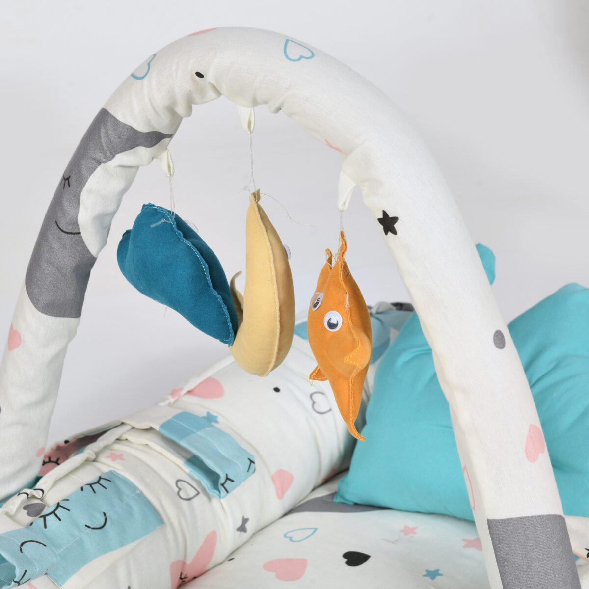 Baby Nest Bed for Newborns Portable Baby Lounger and Sleep Pod