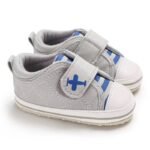 Baby Shoes - Mix and Max - Colors: Grey and White - Sizes: 3 M to 6 M 11 cm, 6 M to 9 M 12 cm, 9 to 12 M 13 cm