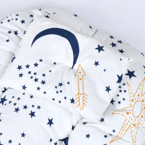 Baby Lounger with Mosquito Net | Portable Travel Bed and Sleep Nest for Newborns Mix & Max™ White Blue stars - Image 5