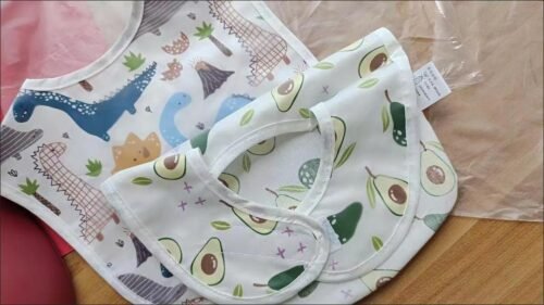 Waterproof Baby Bibs with Food Catcher Pocket, Lightweight Soft Feeding Bib Set for Toddlers, Easy Wipe & Wash, Adjustable Neck, Mess-Proof Baby Feeding Apron (Cute Prints) - Image 6
